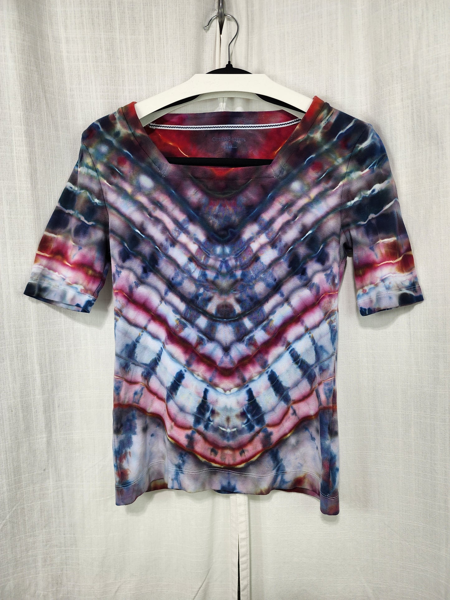 Cosmic Tapestry: Women's short sleeve pullover, size PS