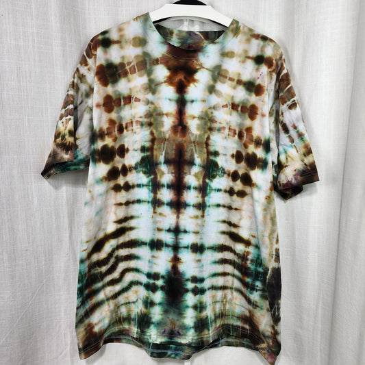 Emerald Embrace Tee: Men's XL